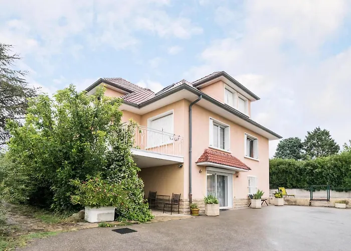 Appartement Independant En Maison A 15 Min De Lyon